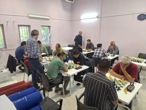 مسابقات هفته تربیت بدنی شطرنج آقایان