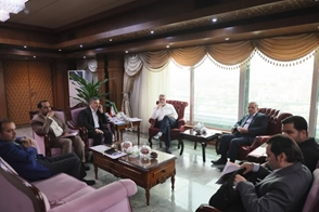 پیگیری مطالبات و نیازهای پزشکی و درمانی شهرستان تویسرکان با محوریت تجهیز بیمارستان به دستگاه ام آر آی 