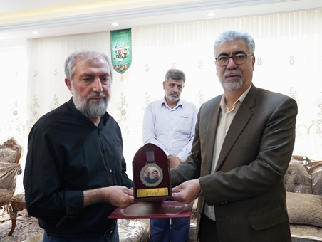 گزارش تصویری دیدار و تجلیل  سرپرست و معاونین وبرخی مدیران از خانواده شهید محمدی  