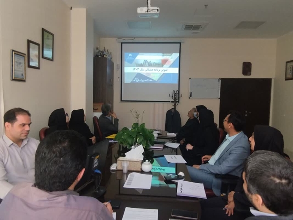  بازبینی و تدوین برنامه راهبردی و عملیاتی سال 1403 حوزه معاونت توسعه 