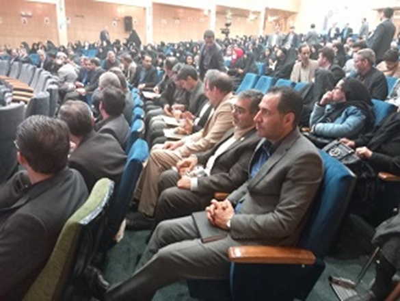حضور مدیر سازمان های مردم نهاد و خیرین سلامت دانشگاه و رئیس اداره خیرین سلامت در جشن خودکفایی و توانمندسازی مددجویان کمیته امداد امام خمینی استان همدان