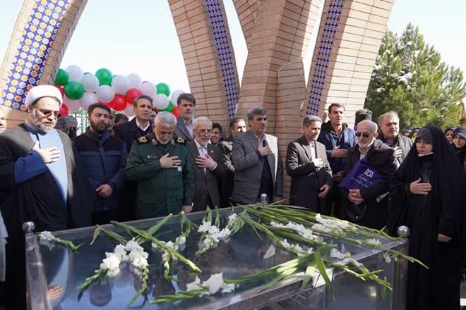آئین تجدید عهد و میثاق خانواده دانشگاه علوم پزشکی همدان با آرمان های شهدا و امام خمینی (ره)