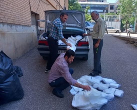 اهداء روپوش پزشکی و کاور به دانشکده پزشکی 