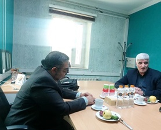 در راستای مسئولیت های اجتماعی مدیر سازمان های مردم نهاد و خیرین سلامت دانشگاه با مدیران شرکت صنعتی پاک فن بخار و شرکت سحر همدان  دیدار کرد