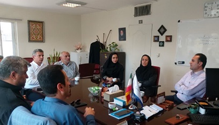 نشست صمیمانه سرپرست مدیریت سازمان های مردم نهاد و خیرین سلامت دانشگاه با مددکاران اجتماعی بیمارستان ها
