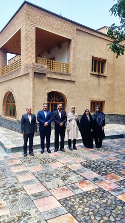 بازدید دکتر زرگران مشاور امور بین الملل دفتر طب ایرانی و مکمل وزارت بهداشت از موزه بدیع الحکما