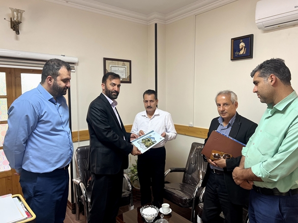 تقدیر و تشکر مدیر موزه تاریخ پزشکی همدان از اهداگران؛ 