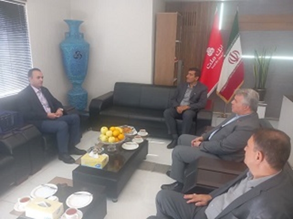 قدردانی از بانک ملت به پاس کمک به بیماران سرطانی 