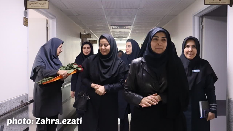 تکریم مادران بستری در بخشهای زایمان بیمارستان فاطمیه؛ تأکید بر تقویت امید و ارتقای خدمات حوزه سلامت بانوان